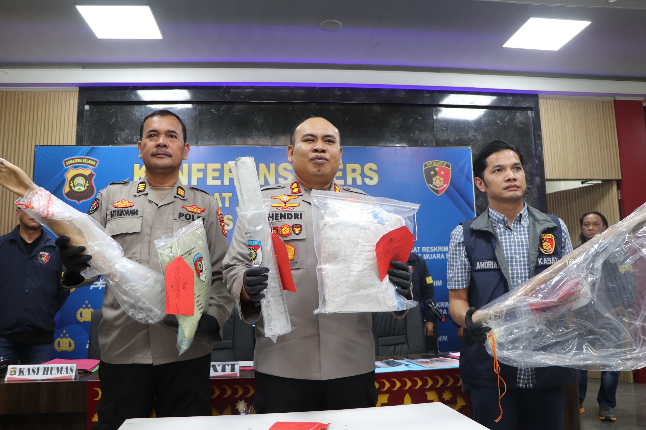 Polres Muara Enim Ungkap Pencurian Ratusan Rolling Door Pasar Inpres, Bupati Apresiasi Kinerja Cepat Aparat